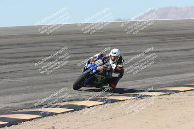 media/Oct-13-2025-Moto Forza (Mon) [[a66d839500]]/3-B Group/Session 2 (Bowl)/